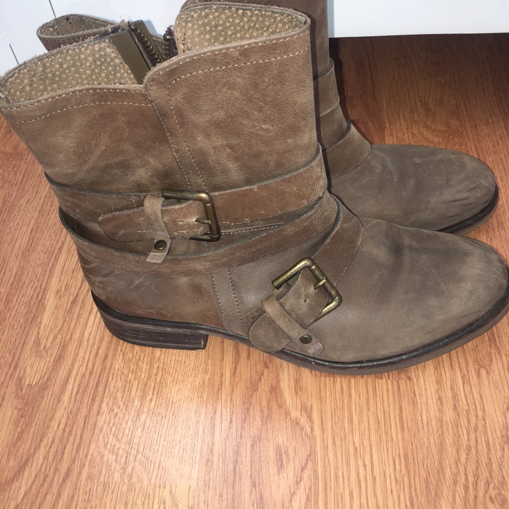 Treasure & Bond ankle boots